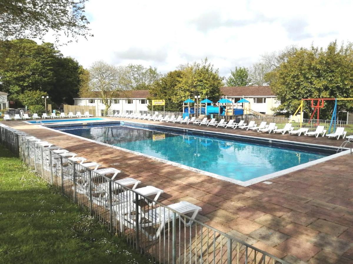 2 Bed Villa With Full Use Of Site Facilities Newquay  Exterior photo